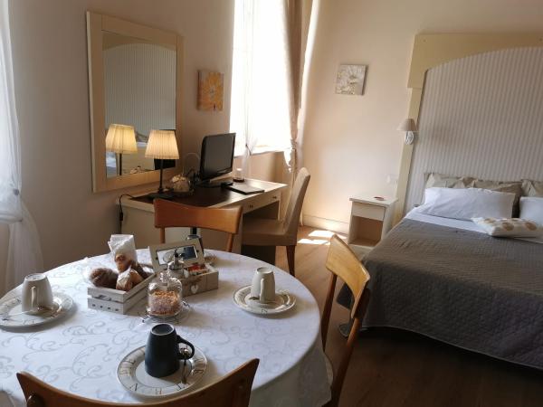 AriediParma - Rooms&apartments : photo 7 de la chambre chambre familiale