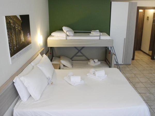 Best Quality Hotel Politecnico : photo 1 de la chambre chambre quadruple