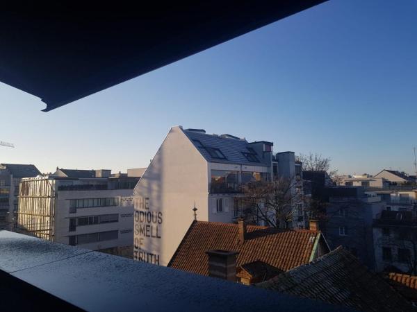 BLOOM Boutique Hotel & Lounge Basel : photo 10 de la chambre chambre triple avec terrasse