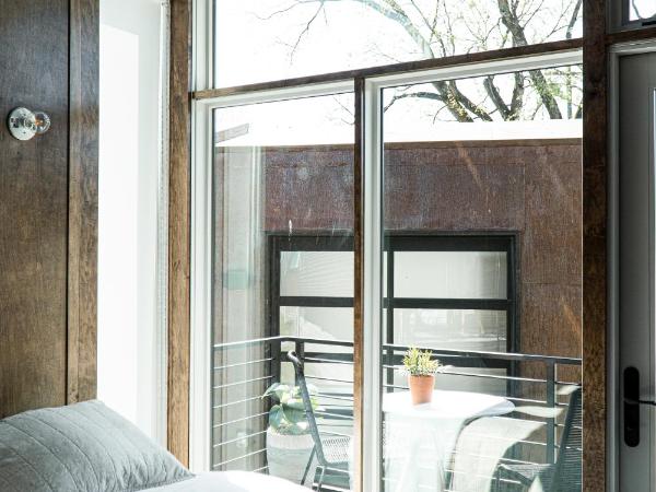 Ironwood Grove, Tiny House Hotel : photo 10 de la chambre suite lit queen-size deluxe