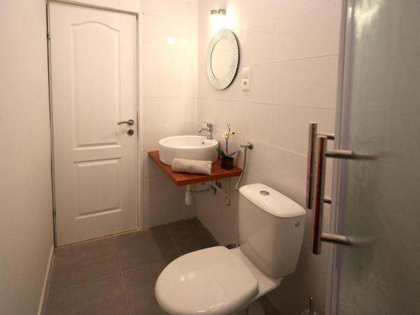 Guesthouse Villa Maggie : photo 7 de la chambre chambre lits jumeaux avec terrasse