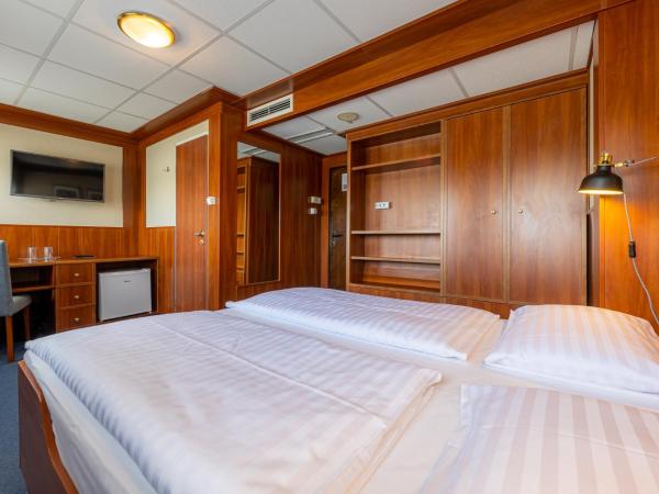 Grand Jules - Boat Hotel : photo 3 de la chambre cabine de bateau double standard