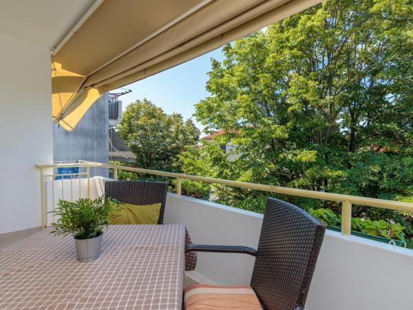 Vita : photo 1 de la chambre appartement avec balcon