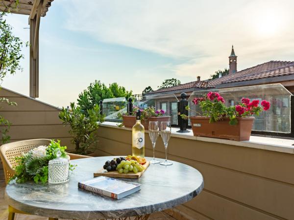 Best Point Hotel-Old City Sultanahmet : photo 9 de la chambre chambre double supérieure avec terrasse - 15 m²