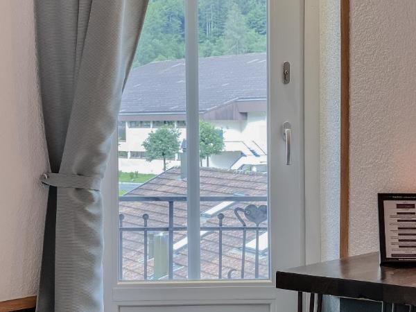 GRAND your home with common kitchens with self check-in : photo 10 de la chambre chambre quadruple avec salle de bains