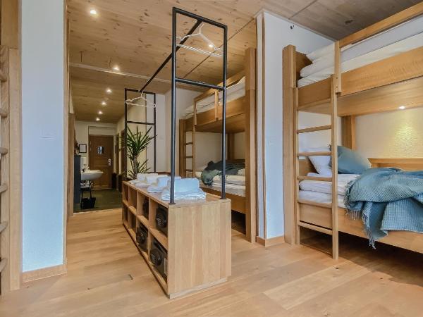 GRAND your home with common kitchens with self check-in : photo 8 de la chambre chambre familiale avec salle de bains privative