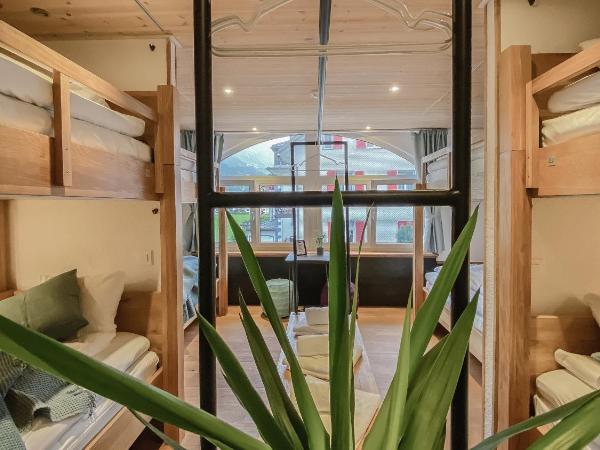 GRAND your home with common kitchens with self check-in : photo 6 de la chambre chambre familiale avec salle de bains privative
