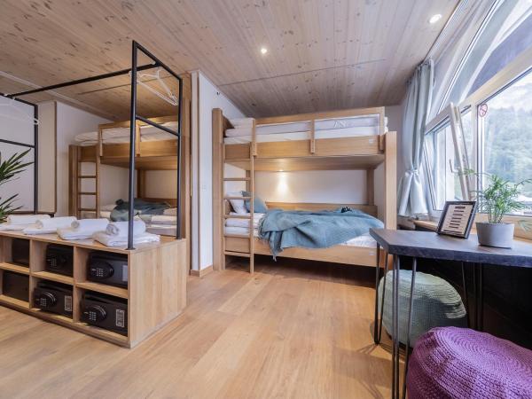 GRAND your home with common kitchens with self check-in : photo 3 de la chambre chambre familiale avec salle de bains privative