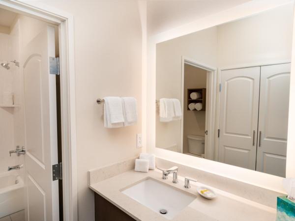 Staybridge Suites - Nashville - Vanderbilt, an IHG Hotel : photo 1 de la chambre suite 1 chambre avec 2 lits queen-size 