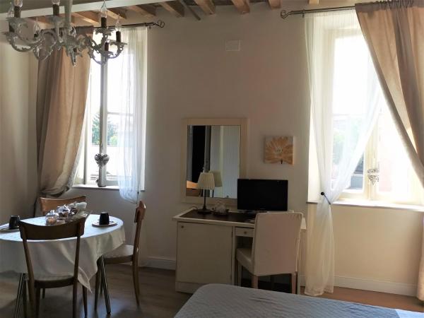 AriediParma - Rooms&apartments : photo 8 de la chambre chambre familiale