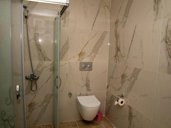 Sinter Terasse House Hotel : photo 3 de la chambre chambre quadruple - vue sur jardin