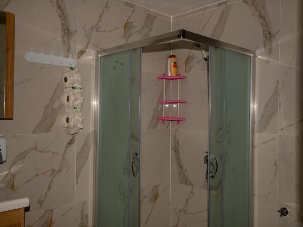 Sinter Terasse House Hotel : photo 4 de la chambre chambre quadruple - vue sur jardin