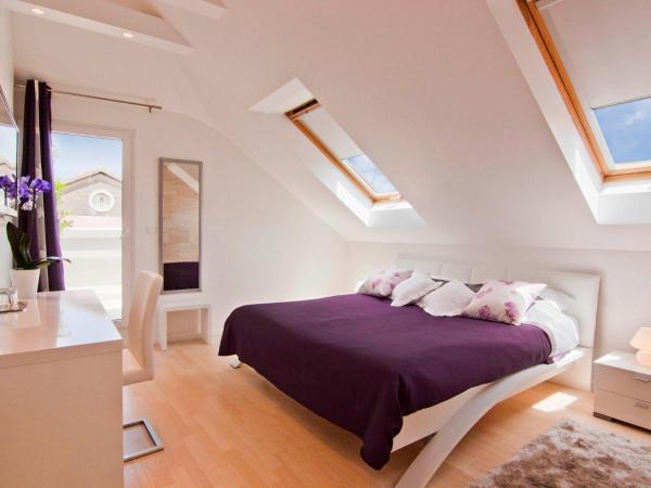 Laura Lux Suites : photo 1 de la chambre chambre double deluxe avec balcon