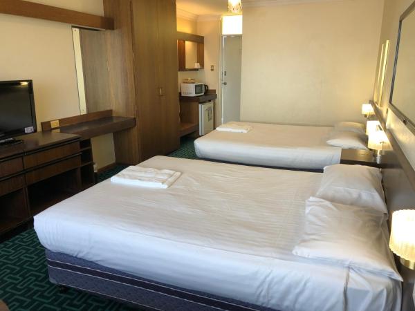 Canberra Lyneham Motor Inn : photo 2 de la chambre chambre double ou lits jumeaux Économique 