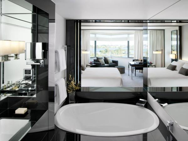 Crown Metropol Perth : photo 3 de la chambre chambre lit king-size de luxe