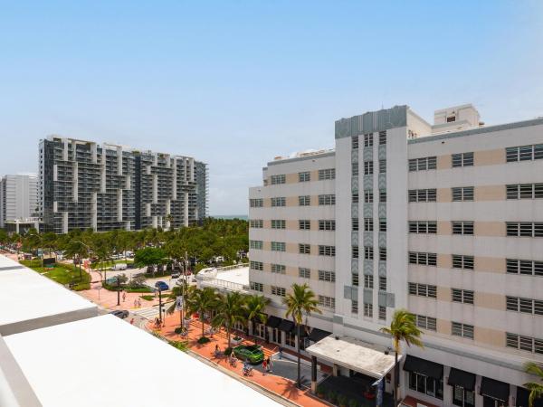 Boulan South Beach : photo 5 de la chambre penthouse lit king-size avec balcon - vue sur océan