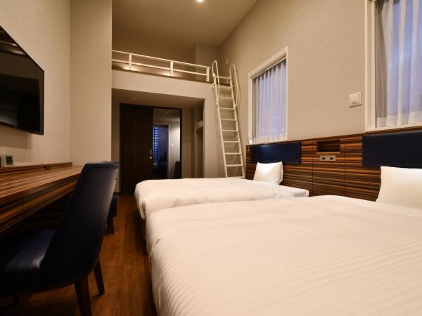 The BREAKFAST HOTEL Fukuoka Nakasu : photo 2 de la chambre chambre royale lits jumeaux - non-fumeurs