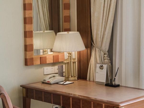 Shangri-La Hangzhou : photo 6 de la chambre chambre lits jumeaux - vue sur colline
