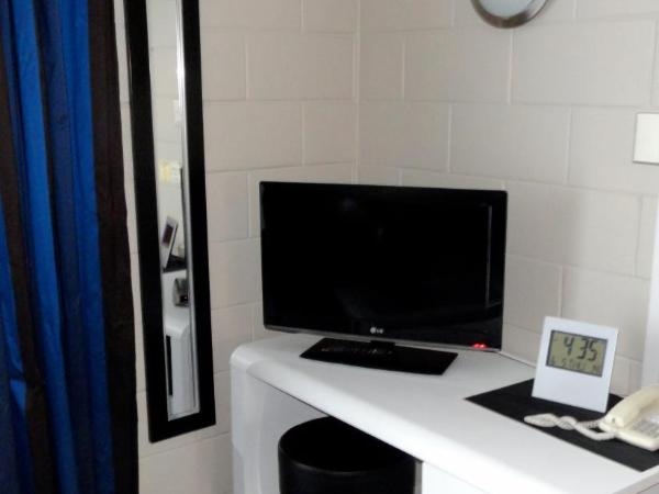 Aarburg Airport Motel : photo 5 de la chambre studio queen avec terrasse