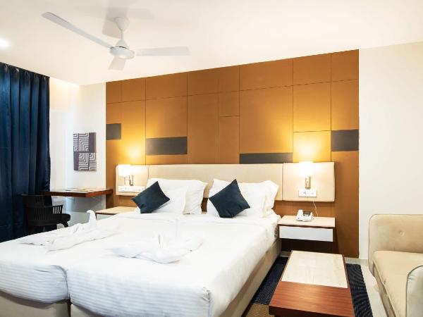 StayBird - B Suite, Business Hotel, Kharadi : photo 7 de la chambre premium twin sharing suite with balcony