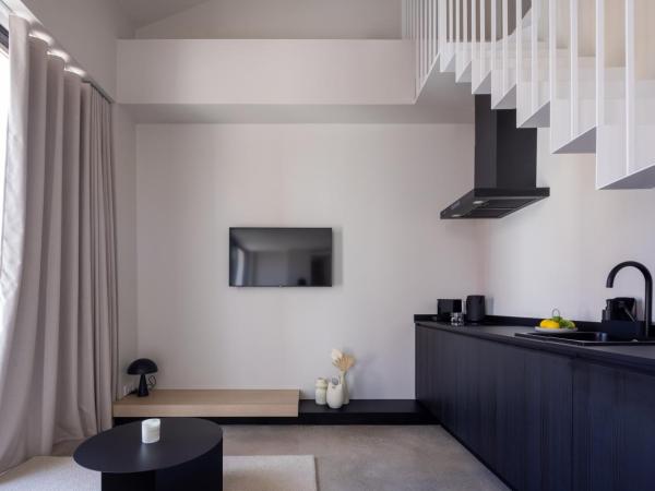 YOURS boutique stay : photo 1 de la chambre appartement avec terrasse