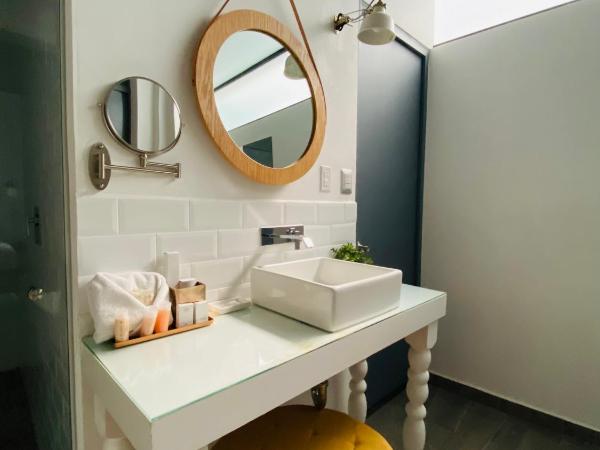 Markee Hotel Boutique : photo 4 de la chambre suite junior avec 2 lits doubles