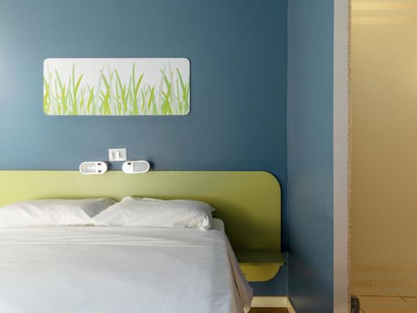 ibis budget BH Afonso Pena Savassi : photo 4 de la chambre appartement avec lit double