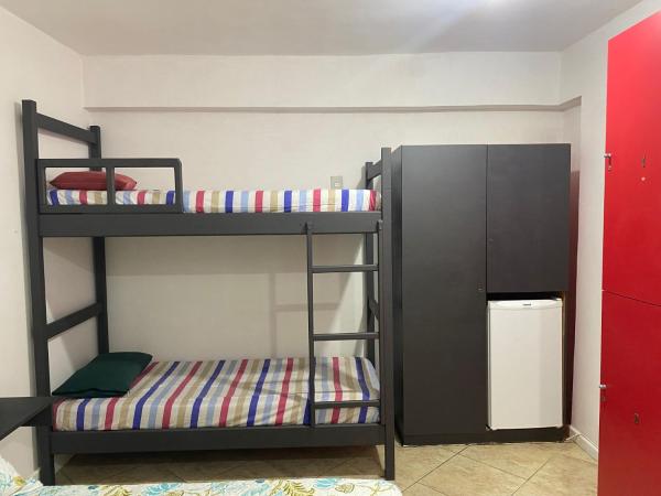 Ipanema Club Hostel : photo 1 de la chambre chambre quadruple