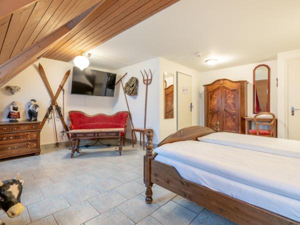 Altstadt Hotel Magic Luzern : photo 5 de la chambre chalet suisse