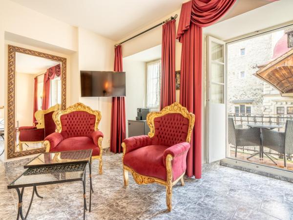 Altstadt Hotel Magic Luzern : photo 5 de la chambre suite cœur de lion avec bain à remous