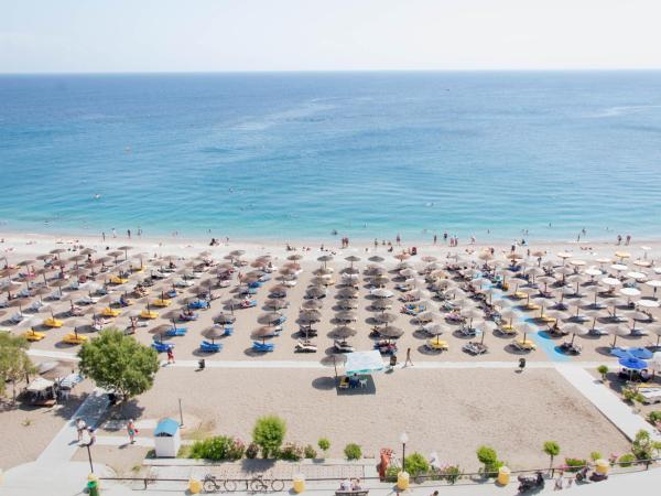 Ibiscus Hotel : photo 4 de la chambre chambre double ou lits jumeaux - côté plage