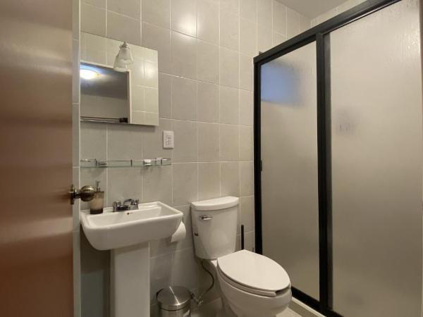 Cozy Private Room : photo 10 de la chambre chambre double avec salle de bains privative