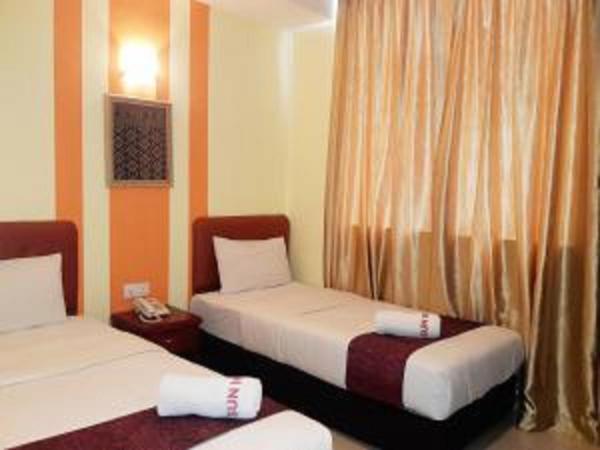 Sun Inns Hotel Kepong near Hospital Sungai Buloh : photo 2 de la chambre chambre lits jumeaux