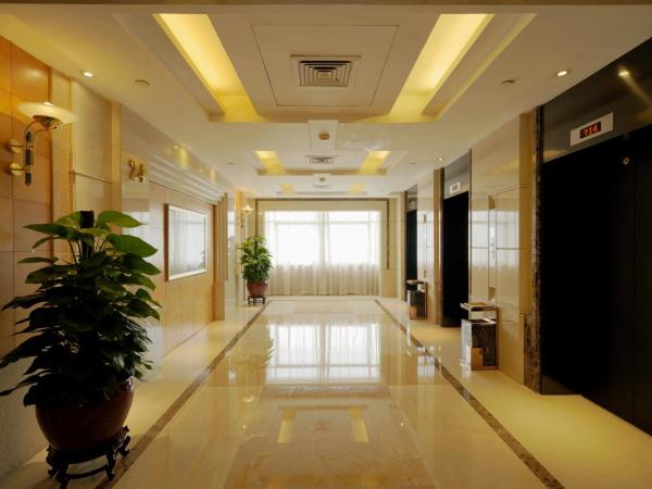 Guangzhou Baiyun Hotel : photo 4 de la chambre chambre affaires lits jumeaux