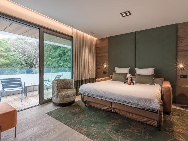 Rivage Hôtel & Spa Annecy : photo 3 de la chambre suite junior familiale avec balcon - accès gratuit au spa