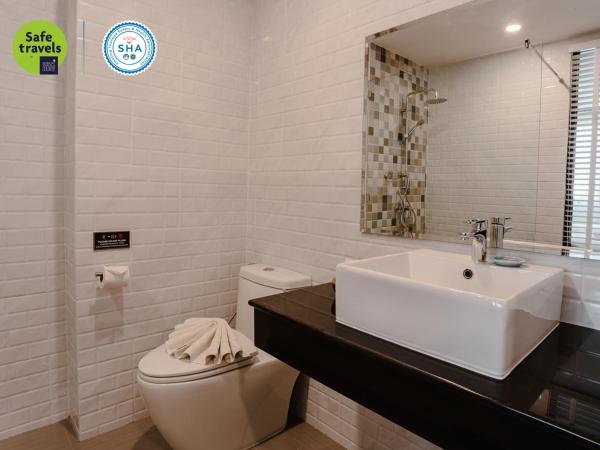 the echo hotel : photo 7 de la chambre hébergement lits jumeaux standard - vue sur ville