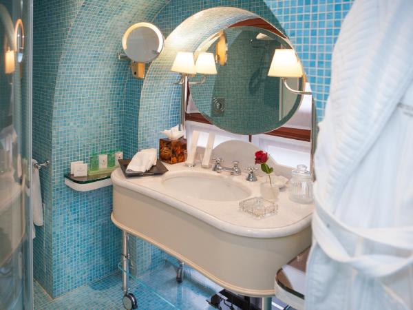 Grande Albergo Delle Rose : photo 8 de la chambre suite lune de miel