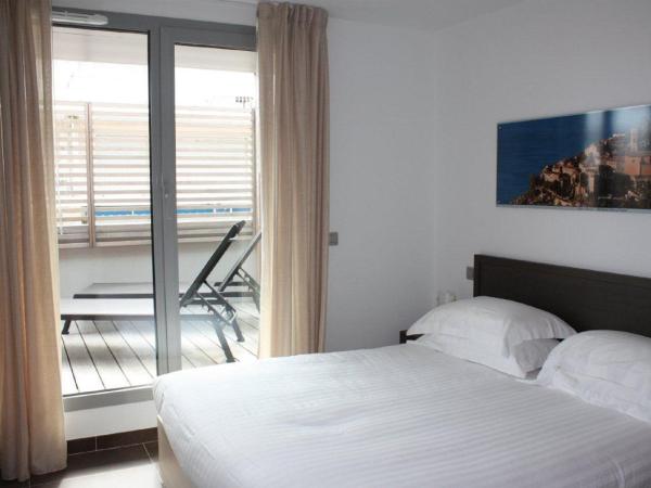 Royal Antibes - Luxury Hotel, Résidence, Beach & Spa : photo 2 de la chambre appartement familial avec terrasse - vue sur rue