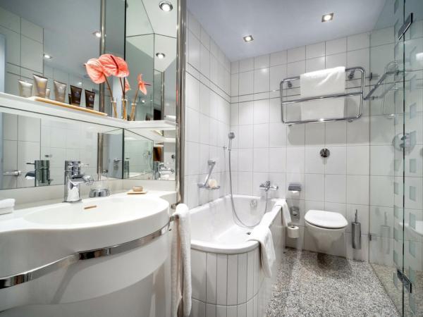 Tschuggen Grand Hotel - The Leading Hotels of the World : photo 5 de la chambre chambre simple deluxe - côté sud