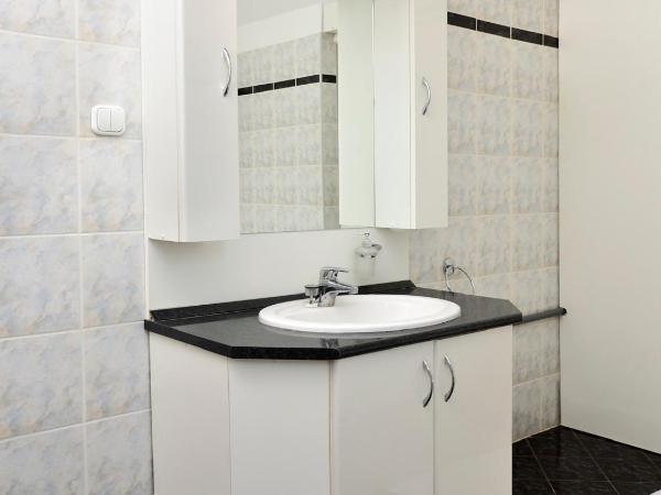 Pilóta Panzió : photo 10 de la chambre chambre lits jumeaux avec salle de bains privative