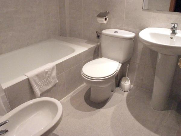 Hotel Goya : photo 1 de la chambre chambre double ou lits jumeaux