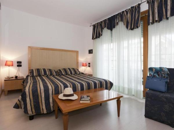 Hotel Centrale : photo 9 de la chambre chambre double avec balcon