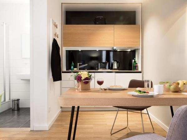 SMARTments business Hamburg Aussenalster : photo 1 de la chambre studio