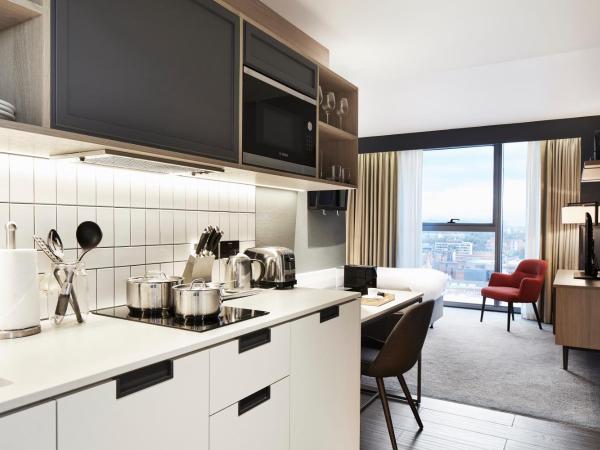 Hyatt House Manchester : photo 8 de la chambre studio queen avec kitchenette