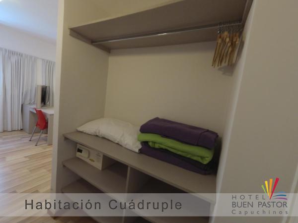 Buen Pastor Capuchinos : photo 4 de la chambre chambre quadruple