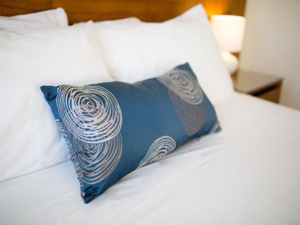 Cullen Bay Resorts : photo 4 de la chambre premium two bedroom apartment includes free parking & wifi