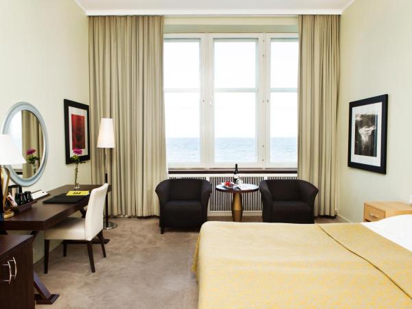 Elite Stora Hotellet : photo 6 de la chambre chambre double ou lits jumeaux deluxe - vue sur lac