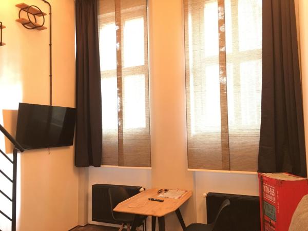 Cityflair Berlin Apartments & Rooms : photo 5 de la chambre chambre familiale