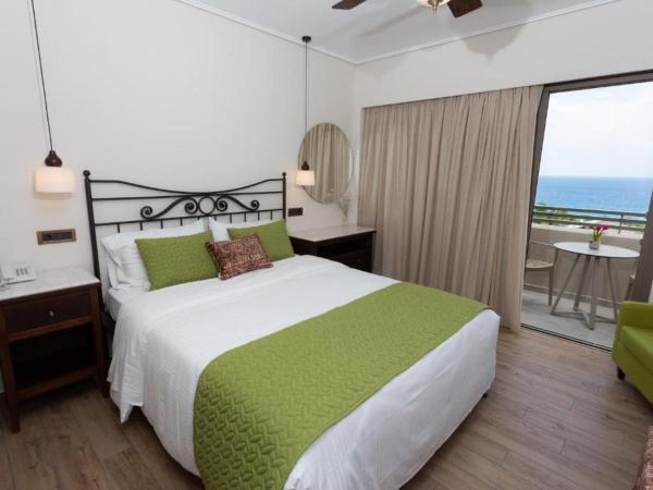 Akti Taygetos - Conference Resort : photo 3 de la chambre bungalow double supérieur avec vue sur la mer