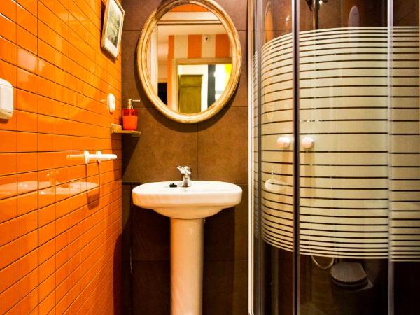 Enjoy Comfort : photo 4 de la chambre chambre double avec salle de bains commune